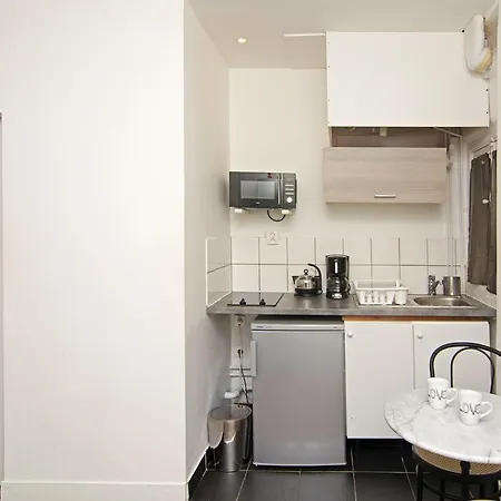 Cosy Clichy Studio Daire